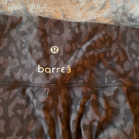 Lululemon x barre3 Leggings - Picture 2 of 2